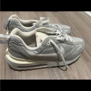 Nike Women's Cream and White Sneakers